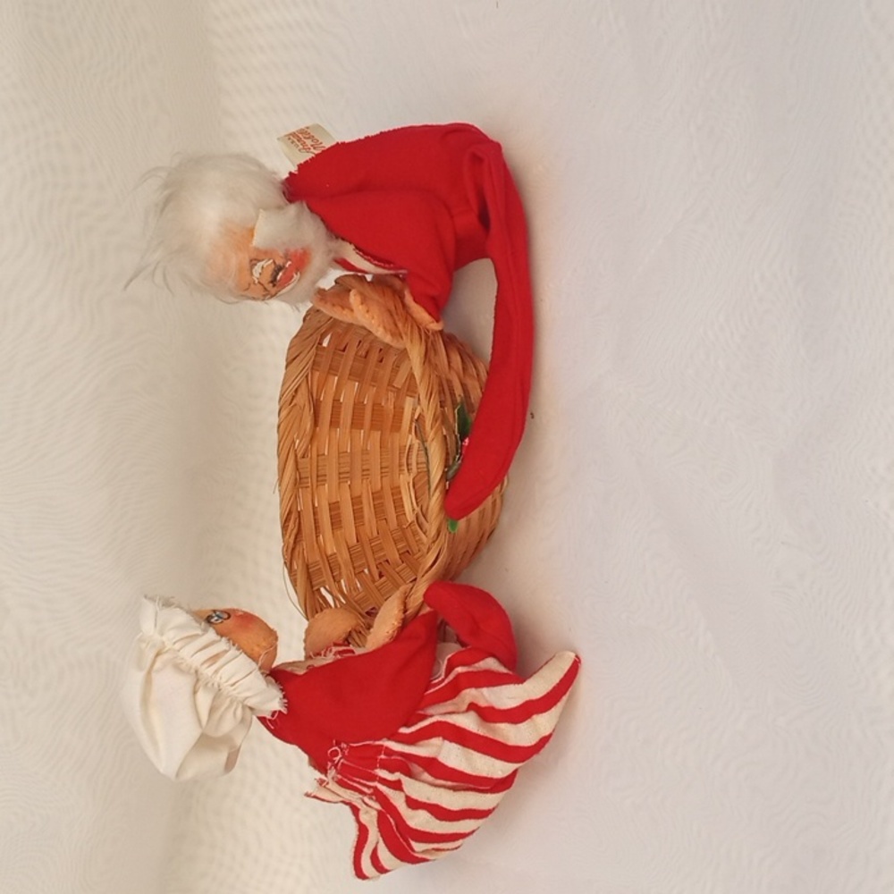 Vintage 1971 Annalee Mobilitee Christmas Mr & Mrs SANTA CLAUS DOLL w Basket